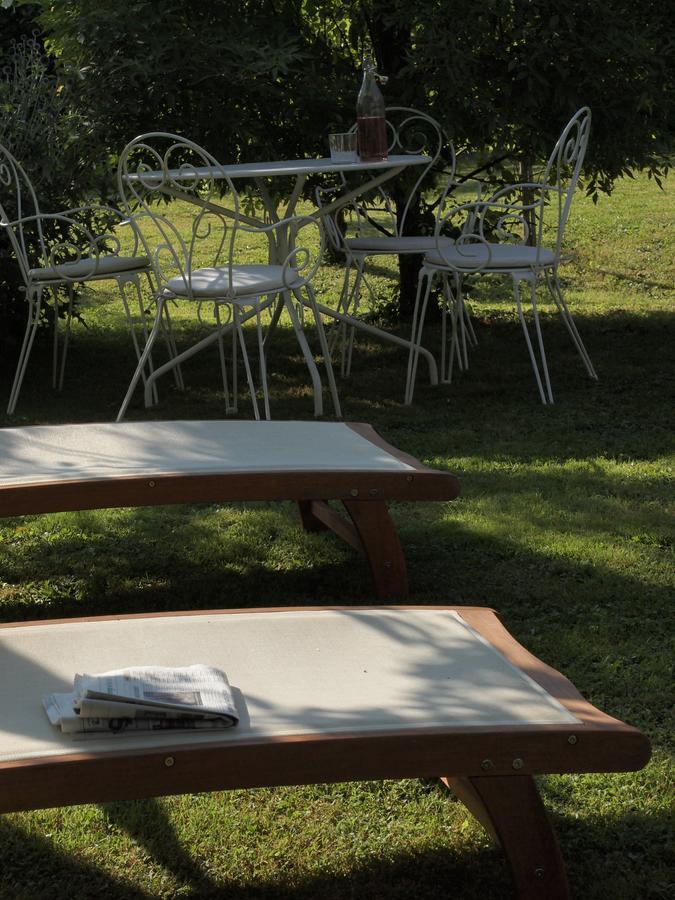 ホテルLes Jardins De Lily Saint-Léonard-de-Noblat エクステリア 写真